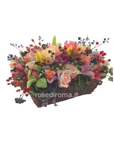 Cesto Di Fiori E Frutta Di Stagione (Assortimento Casuale)