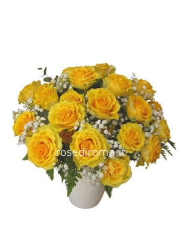 Bouquet Di 15 Rose Gialle E Nebbiolina.